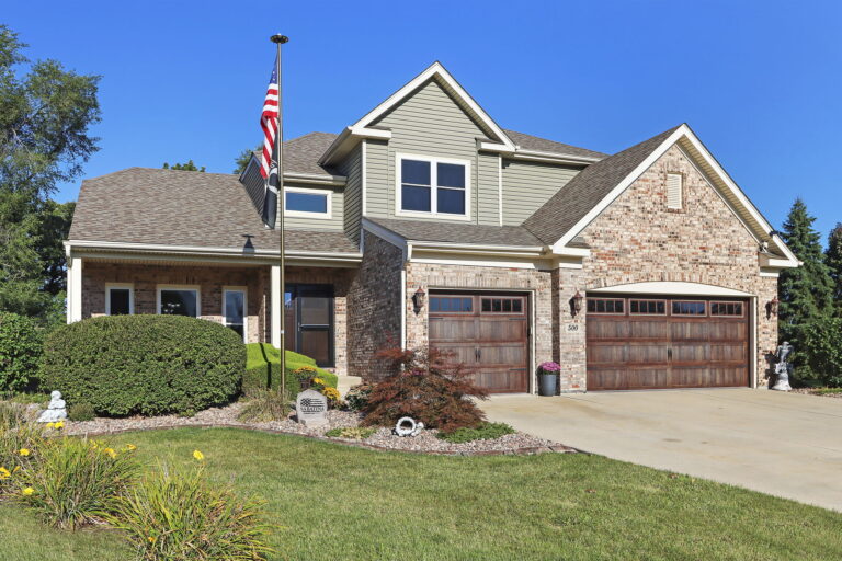 500 Ridgewood Dr, Antioch, IL