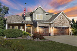 500 Ridgewood Dr, Antioch, IL