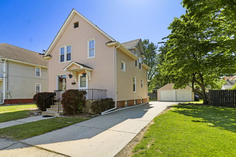5112 18th Ave, Kenosha, WI