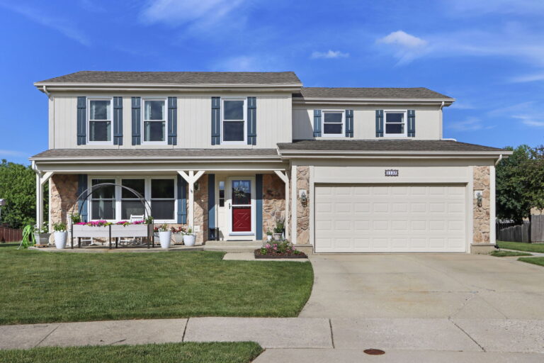 1137 Lockwood Ct E, Buffalo Grove, IL